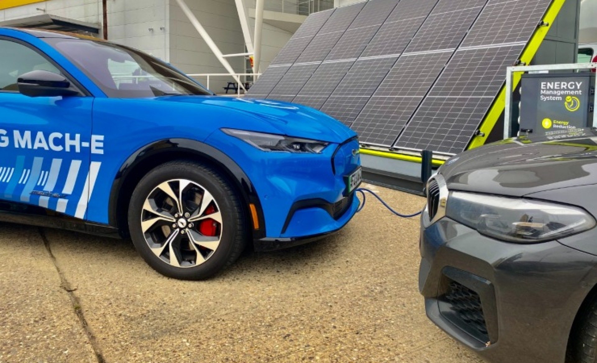 Think Hire Hosts A Workshop At The DHL’s Inaugural UK Team EV event