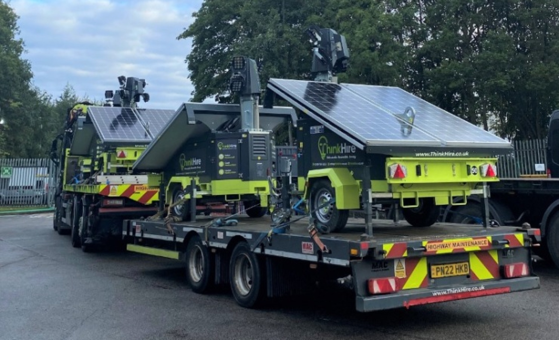 Mobile Tower Lighting: Solar vs Diesel