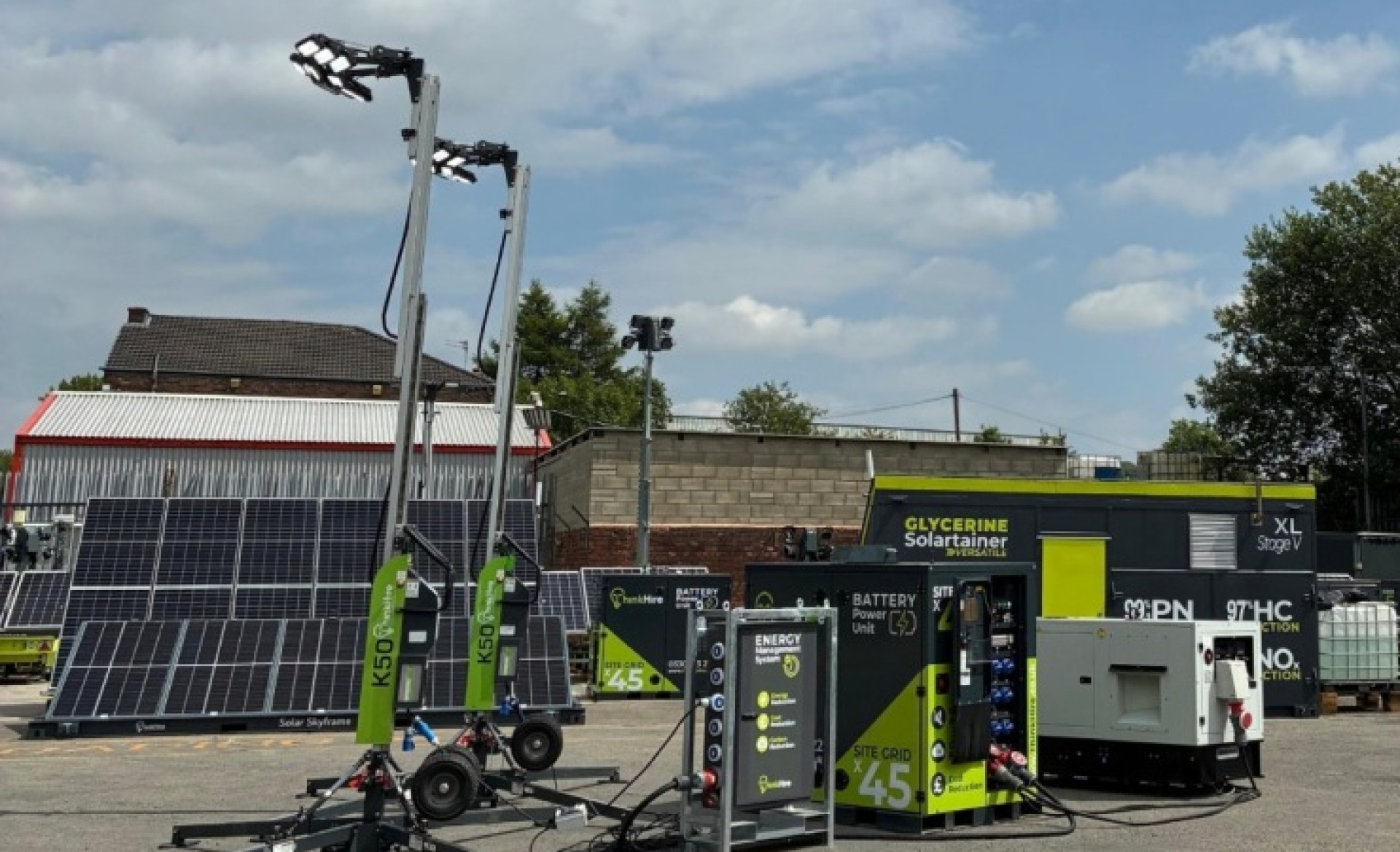 Why Combine Hybrid Generators with Mobile Lighting Towers?